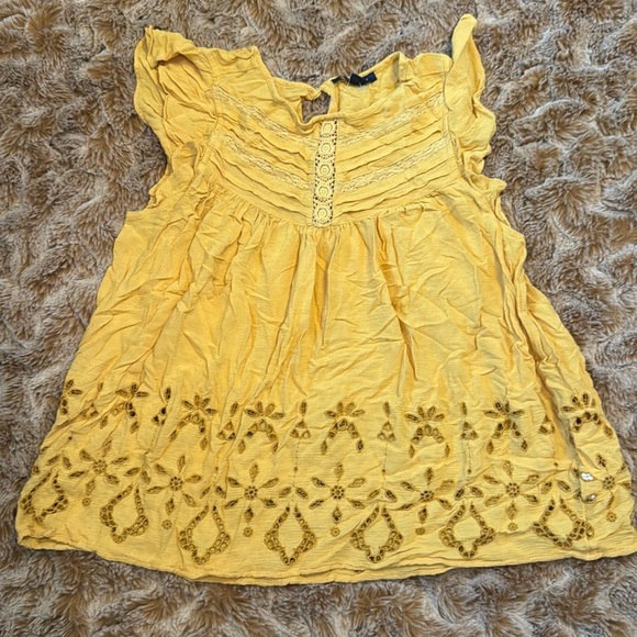 American Eagle Charming Yellow mustard Women top with Embroidered Details size M - Picture 6 of 11